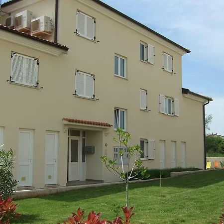 Apartment Apartment In Novigrad/Istrien 9642 *