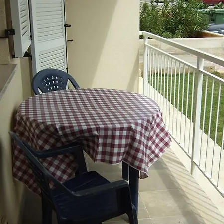 Apartment In Novigrad/Istrien 9642